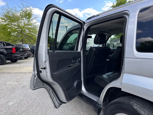2011 Jeep Liberty Limited - Photo 23