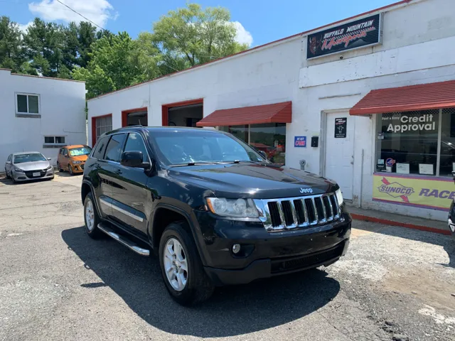 2013 Jeep Grand Cherokee Laredo 4WD's photo