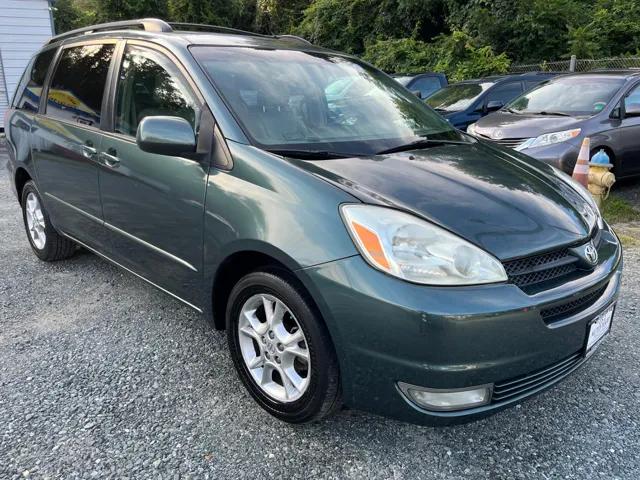 2004 Toyota Sienna XLE Limited