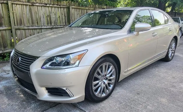 2014 Lexus LS 500 460's photo