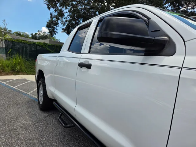 2018 Toyota Tundra SR5 photo 3
