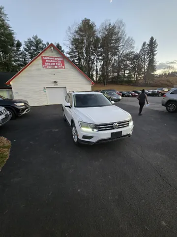 2018 Volkswagen Tiguan SE