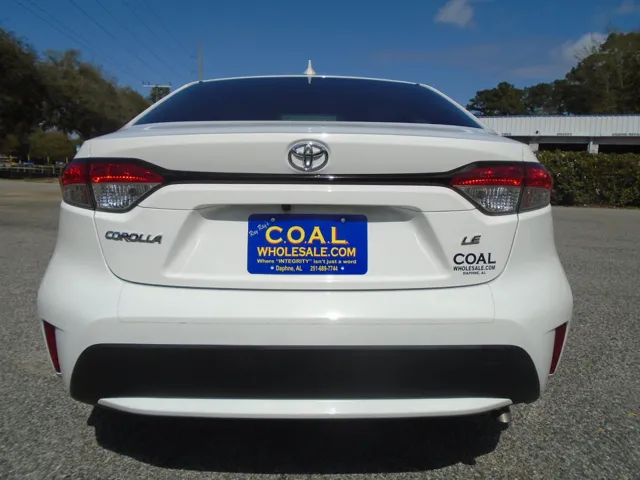 2021 Toyota Corolla LE - Photo 18
