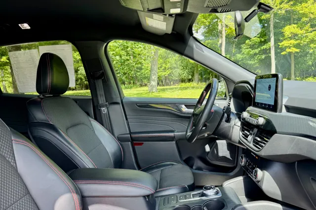 2023 Ford Escape ST-Line - Photo 36