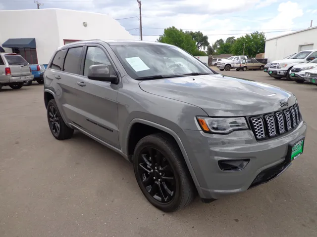 2022 Jeep Grand Cherokee Laredo X 4WD's photo
