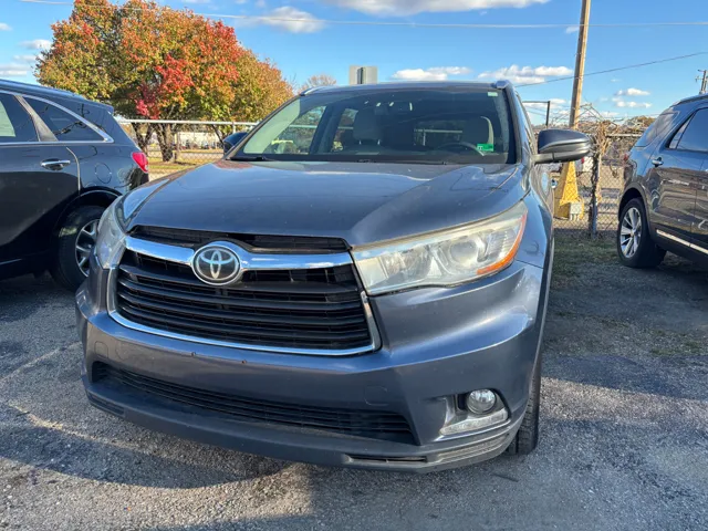 2015 Toyota Highlander Limited Platinum's photo