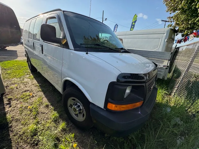 2012 GMC Savana Cargo