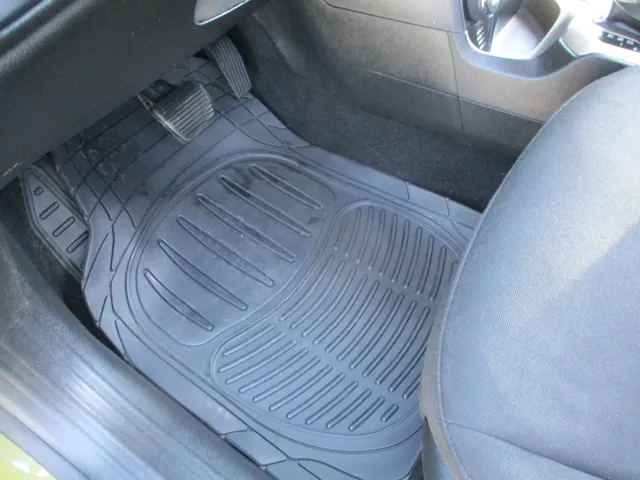 2015 Jeep Renegade Latitude - Photo 14