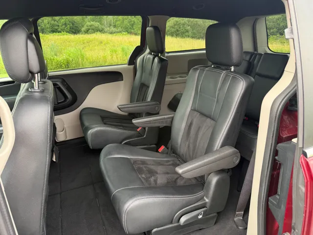 2017 Dodge Grand Caravan SXT - Photo 16