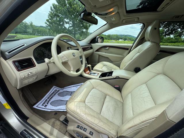 2008 Volvo XC70