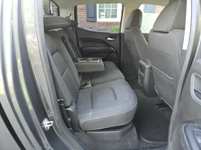 2017 GMC Canyon SLE - Photo 32