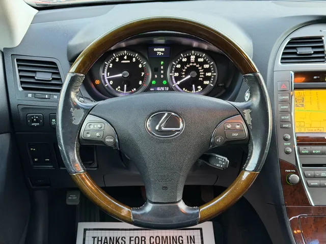 2010 Lexus ES 350 - Photo 18