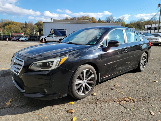 2015 Subaru Legacy 2.5i Limited's photo