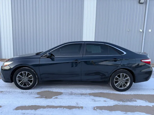 2017 Toyota Camry SE