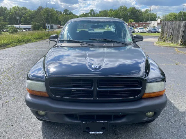 2003 Dodge Dakota Quad Cab photo 2
