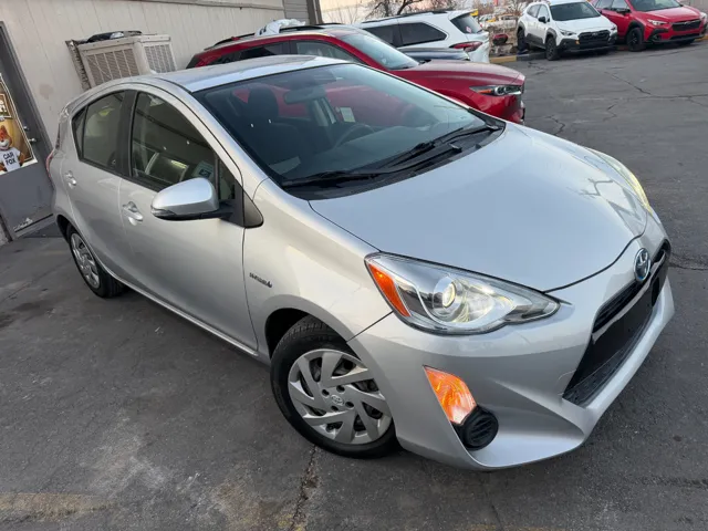 2015 Toyota Prius c Two - Photo 7