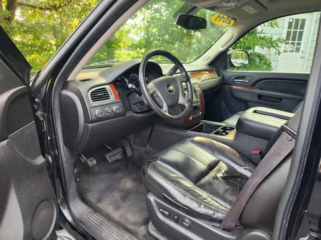 2011 Chevrolet Tahoe LT photo 11