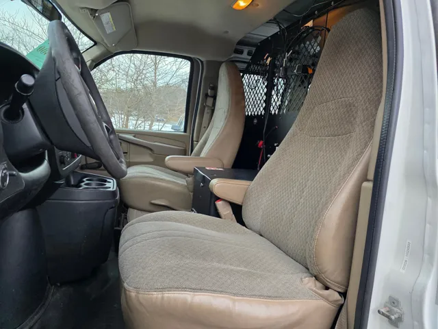 2012 Chevrolet Express Cargo Work Van - Photo 12