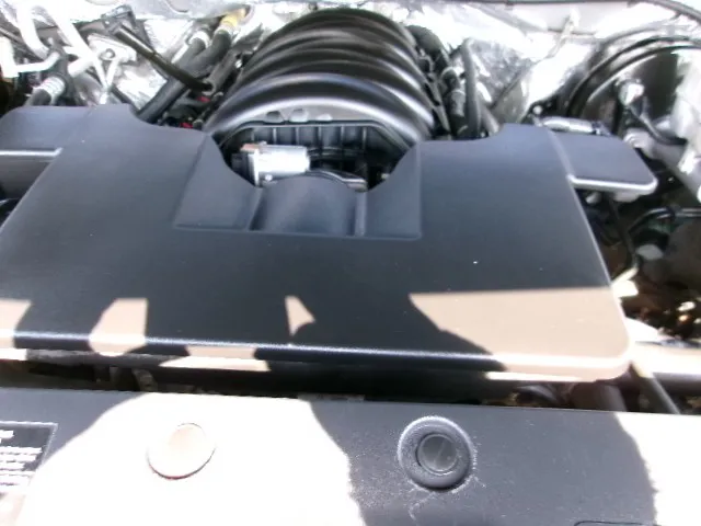 2018 Chevrolet Suburban LT - Photo 29