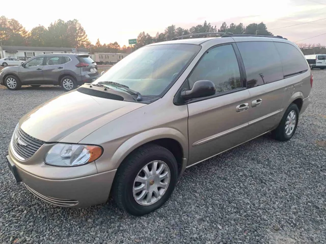 2002 Chrysler Town & Country LX