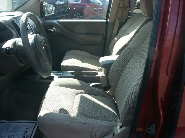 2012 Nissan Frontier - Photo 6