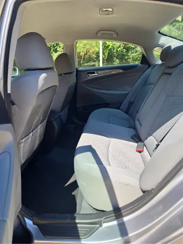 2015 Hyundai Sonata Hybrid - Photo 13