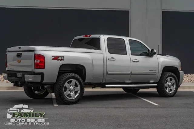 2013 Chevrolet Silverado 2500HD LTZ - Photo 8