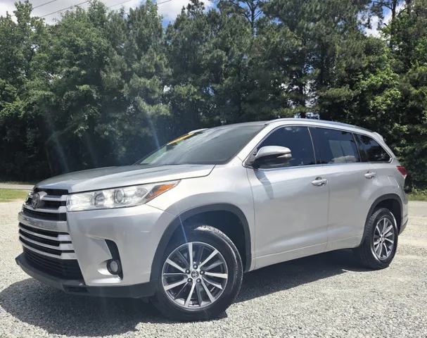 2017 Toyota Highlander XLE - Photo 6