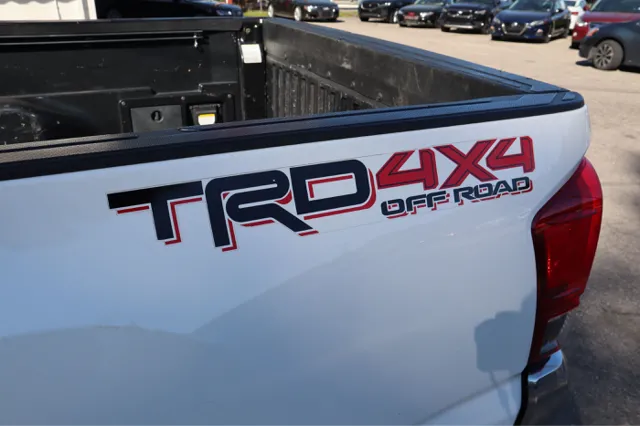 2017 Toyota Tacoma TRD Off Road - Photo 10