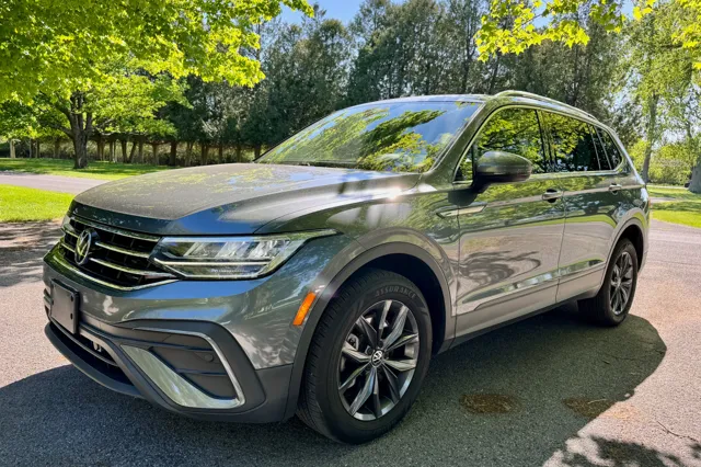 2022 Volkswagen Tiguan 2.0T SE 4Motion's photo