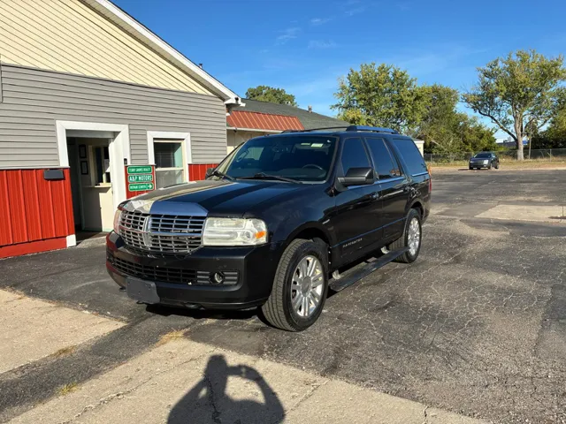 2014 Lincoln Navigator Base