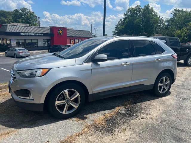 2020 Ford Edge SEL FWD photo