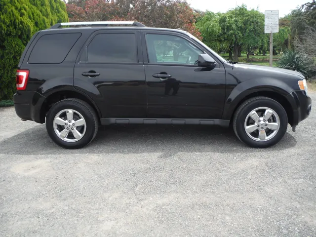 2011 Ford Escape Limited - Photo 24