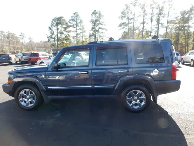 2008 Jeep Commander Overland's photo
