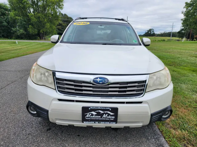 2010 Subaru Forester 2.5X Premium photo 3