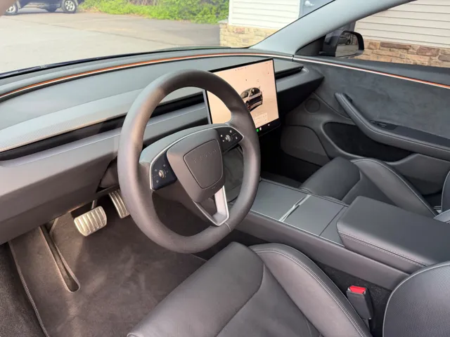 2025 Tesla Model 3 Performance - Photo 6