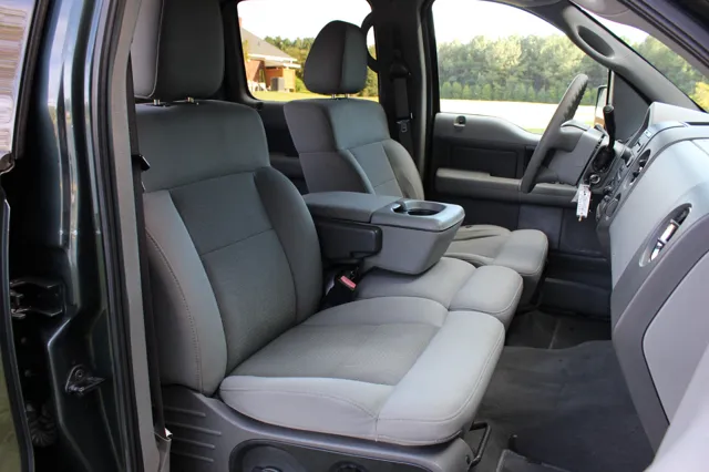 2004 Ford F-150 XLT - Photo 20