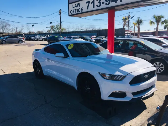 2017 Ford Mustang V6's photo