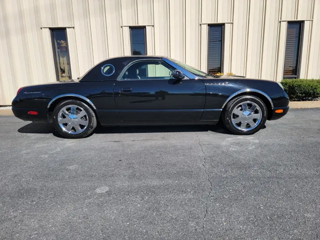 2002 Ford Thunderbird
