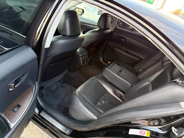 2010 Lexus ES 350 - Photo 12