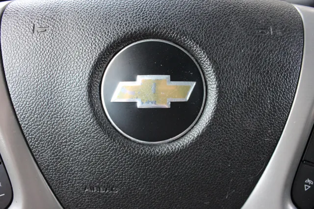 2011 Chevrolet Suburban LT - Photo 27