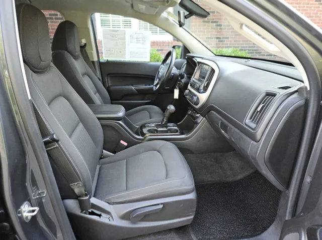 2017 GMC Canyon SLE - Photo 35