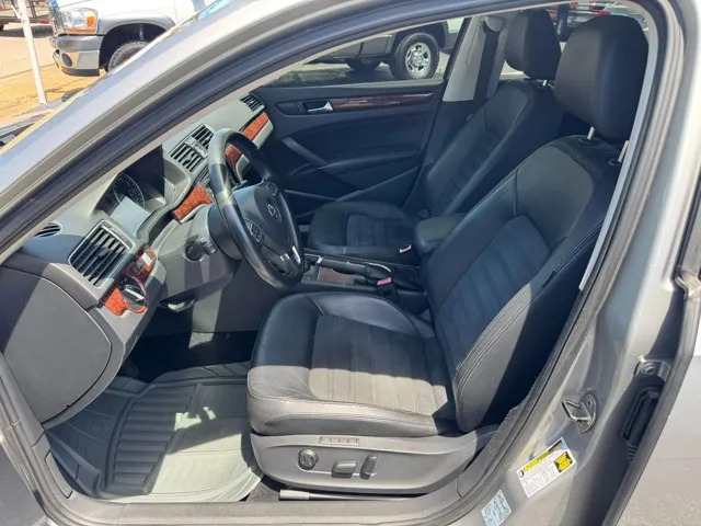 2013 Volkswagen Passat SEL - Photo 6
