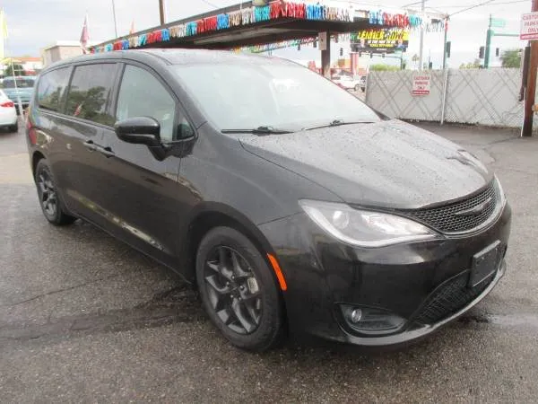 2018 Chrysler Pacifica Touring Plus