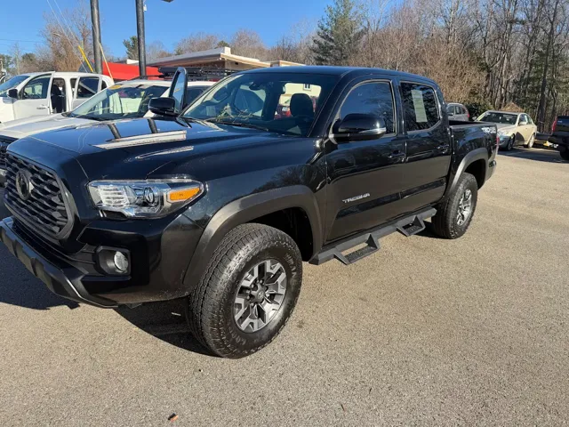 2023 Toyota Tacoma TRD Off Road's photo