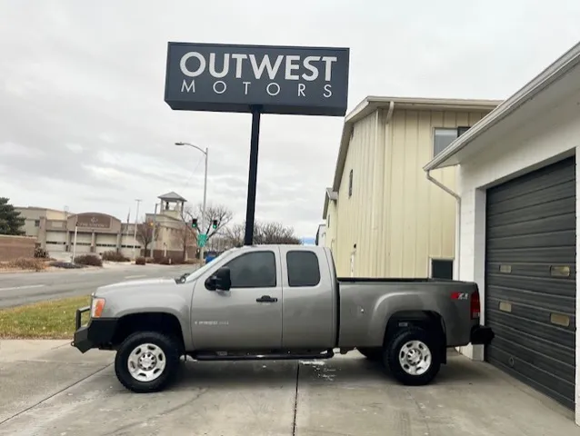 2008 GMC Sierra 2500HD's photo