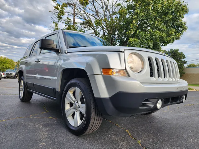 2011 Jeep Patriot Latitude photo 10