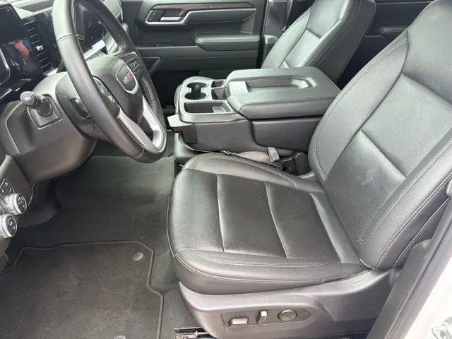 2025 GMC Sierra 2WD Crew Cab Short Box SLT's photo