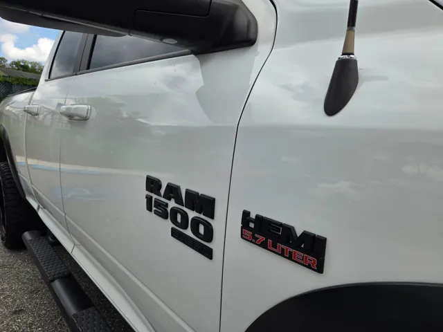 2019 Ram 1500 Classic photo 3