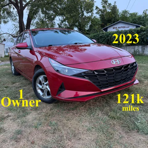 2023 Hyundai Elantra SE's photo